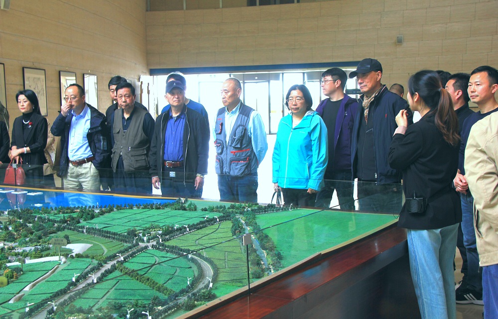 奋发有为 夺取新胜利